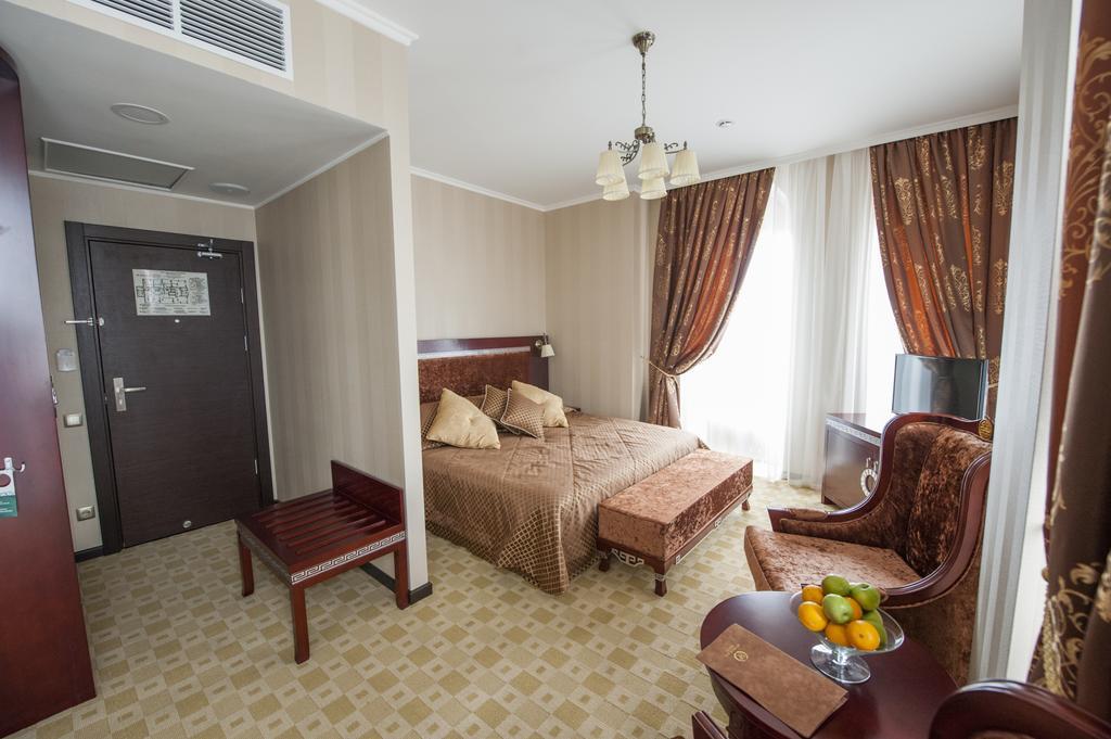 Hotel Sevan Plaza Rostov aan de Don Kamer foto